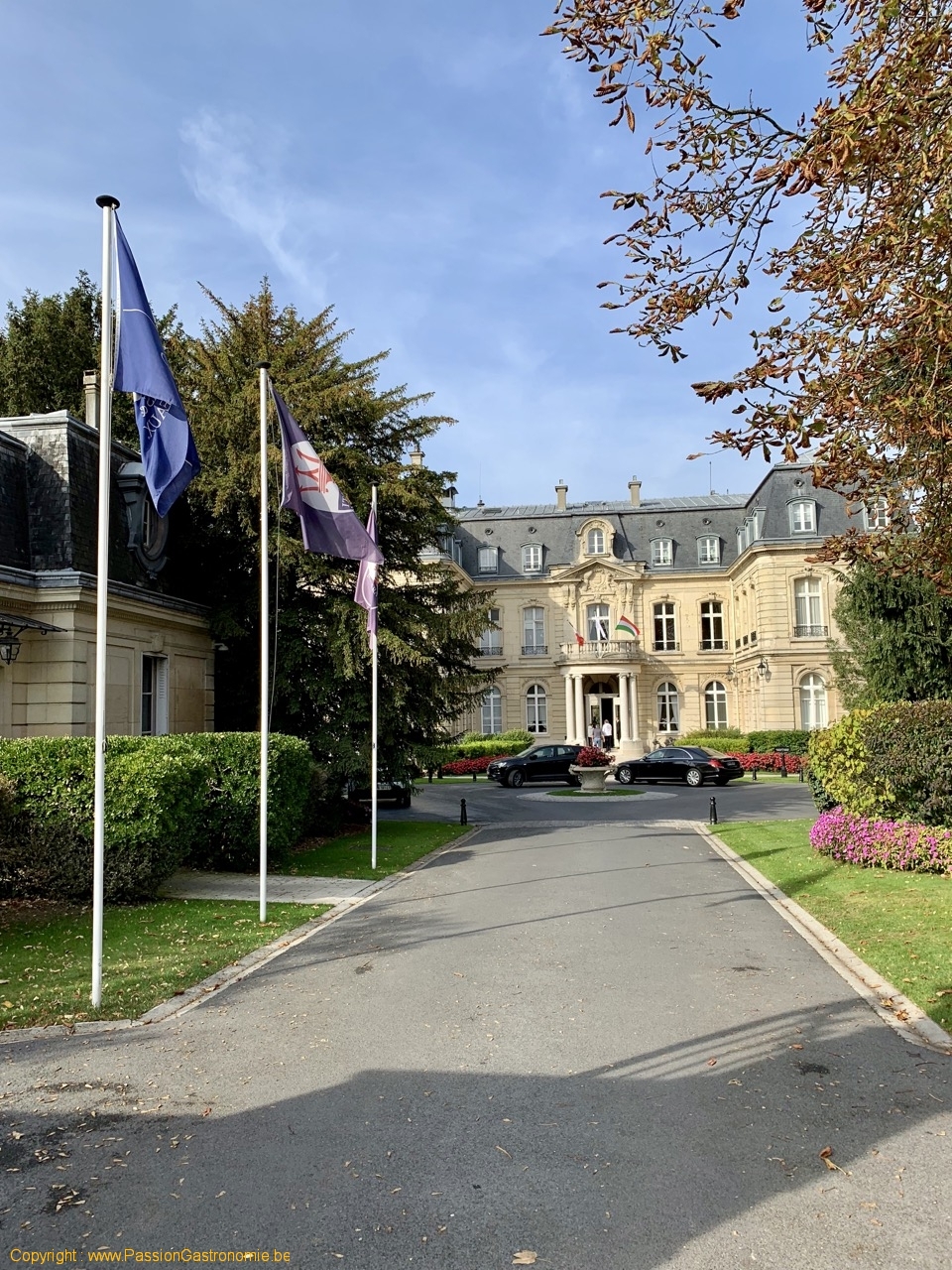 Restaurant Les Crayères - L'entrée de l'hôtel-restaurant