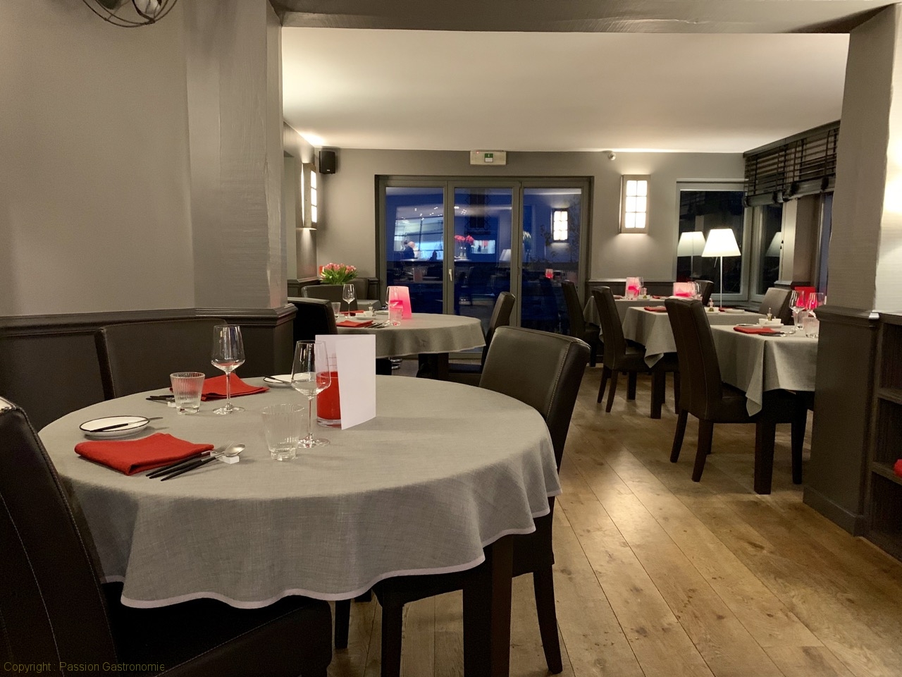 Restaurant La Ligne Rouge - Le cadre