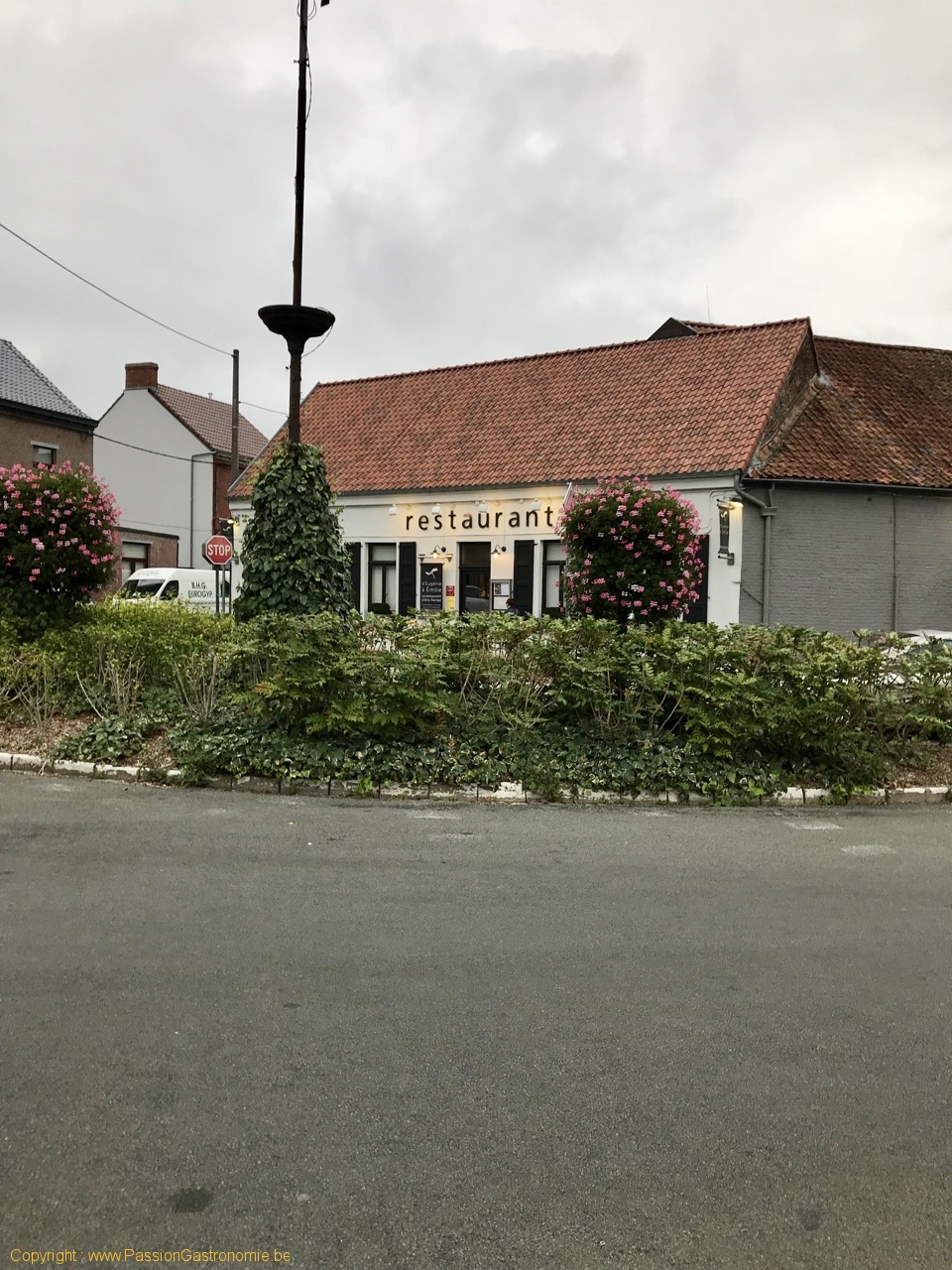 Restaurant D'Eugénie à Emilie (en façe du Faitout)